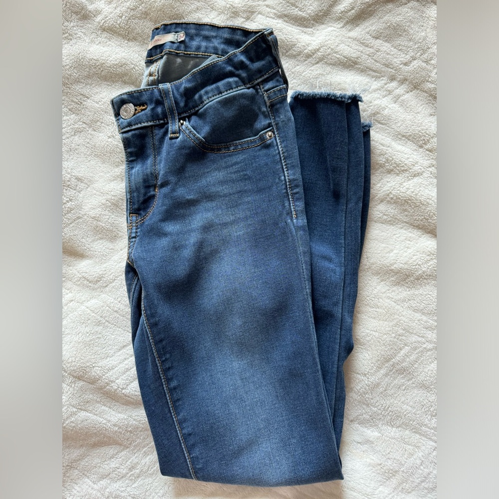 Levi’s 711 Skinny
